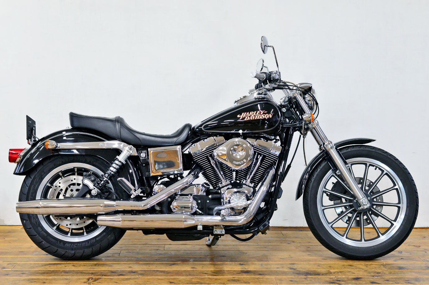 FXDLダイナローライダー 11.5インチ ネオファクトリー 走行距離極 