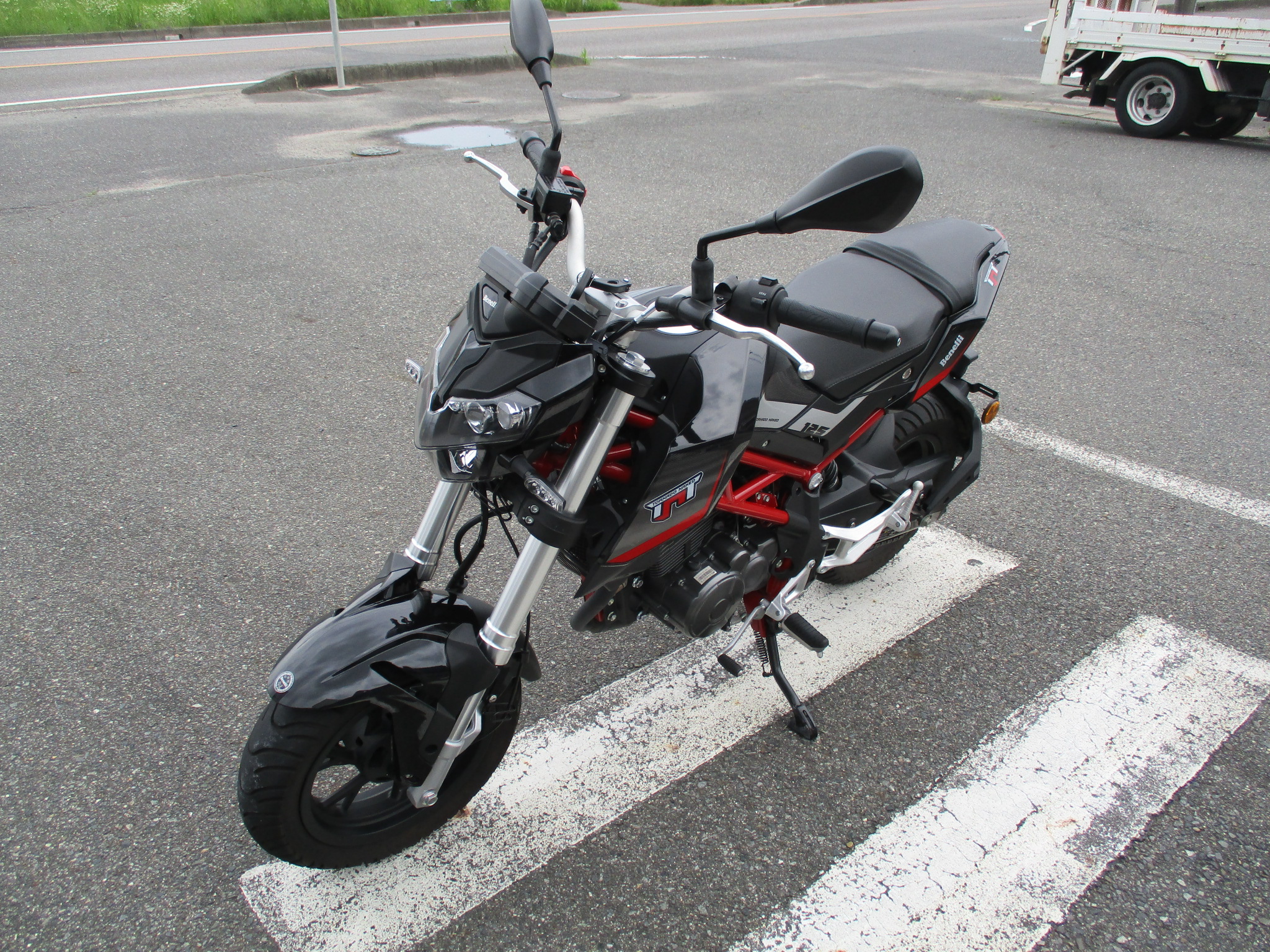 ベネリ TNT125 2022年モデル 中古車 ｜ Rignise(リグニス)