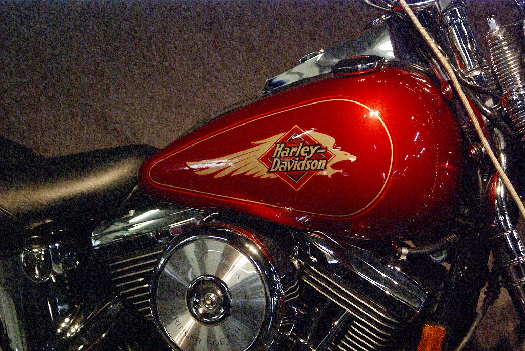 純正タンク 89FXSTS スプリンガーソフテイル エボ 3.5ガロン Lightcycle｜HARLEY-DAVIDSON CUSTOM SHOP／ハーレーカスタム